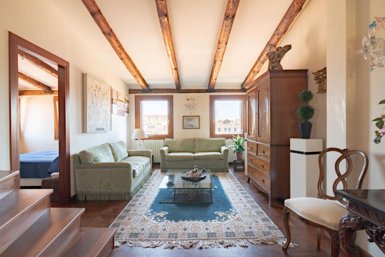 Apartment Penthouse With Rooftop Terrace And 360 Views Of - Venice5th Venice
