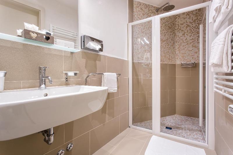 Ca' Nobile Corner Hotel 3*