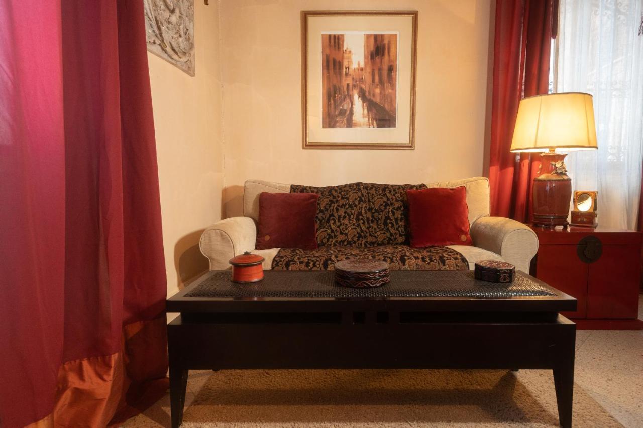 Giudecca Molino Stucky Apartment Venice