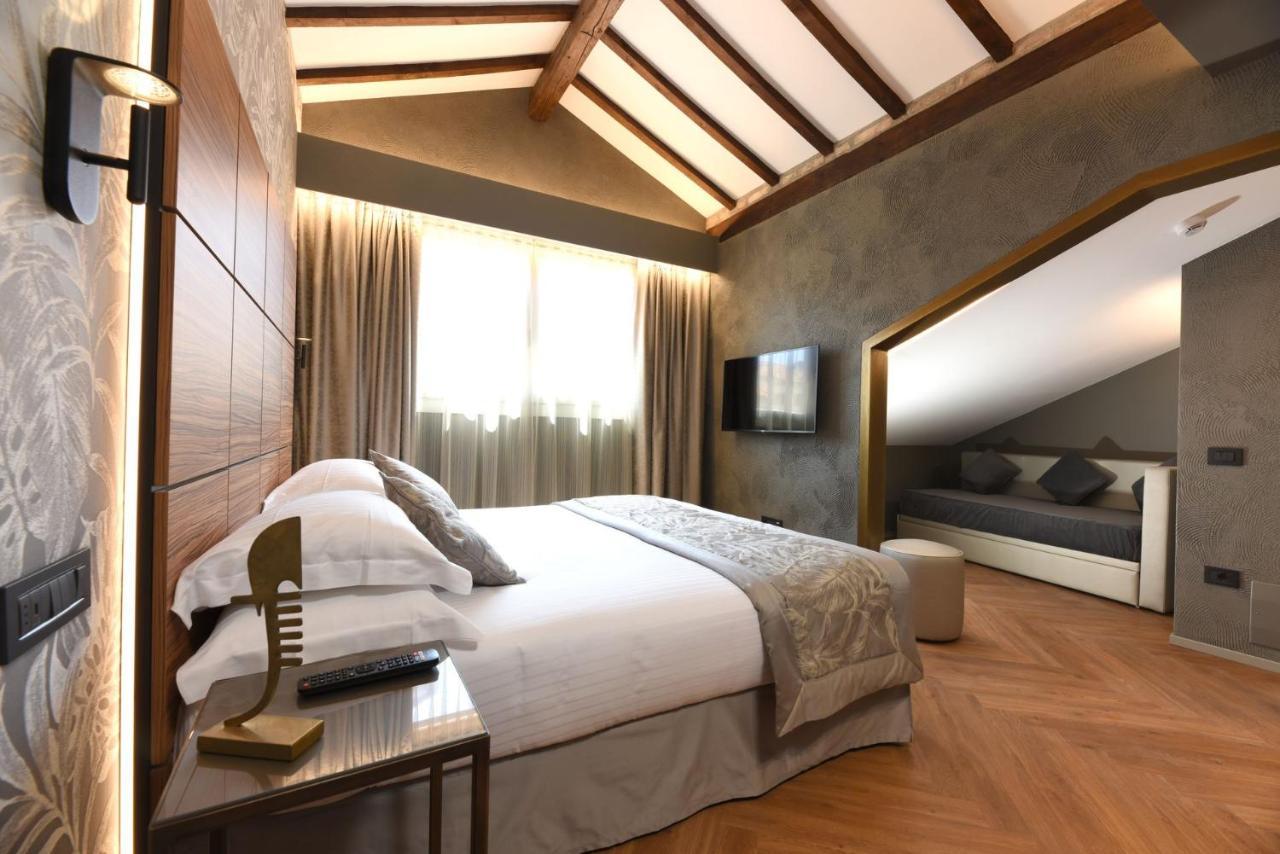 Rosa Salva Hotel
