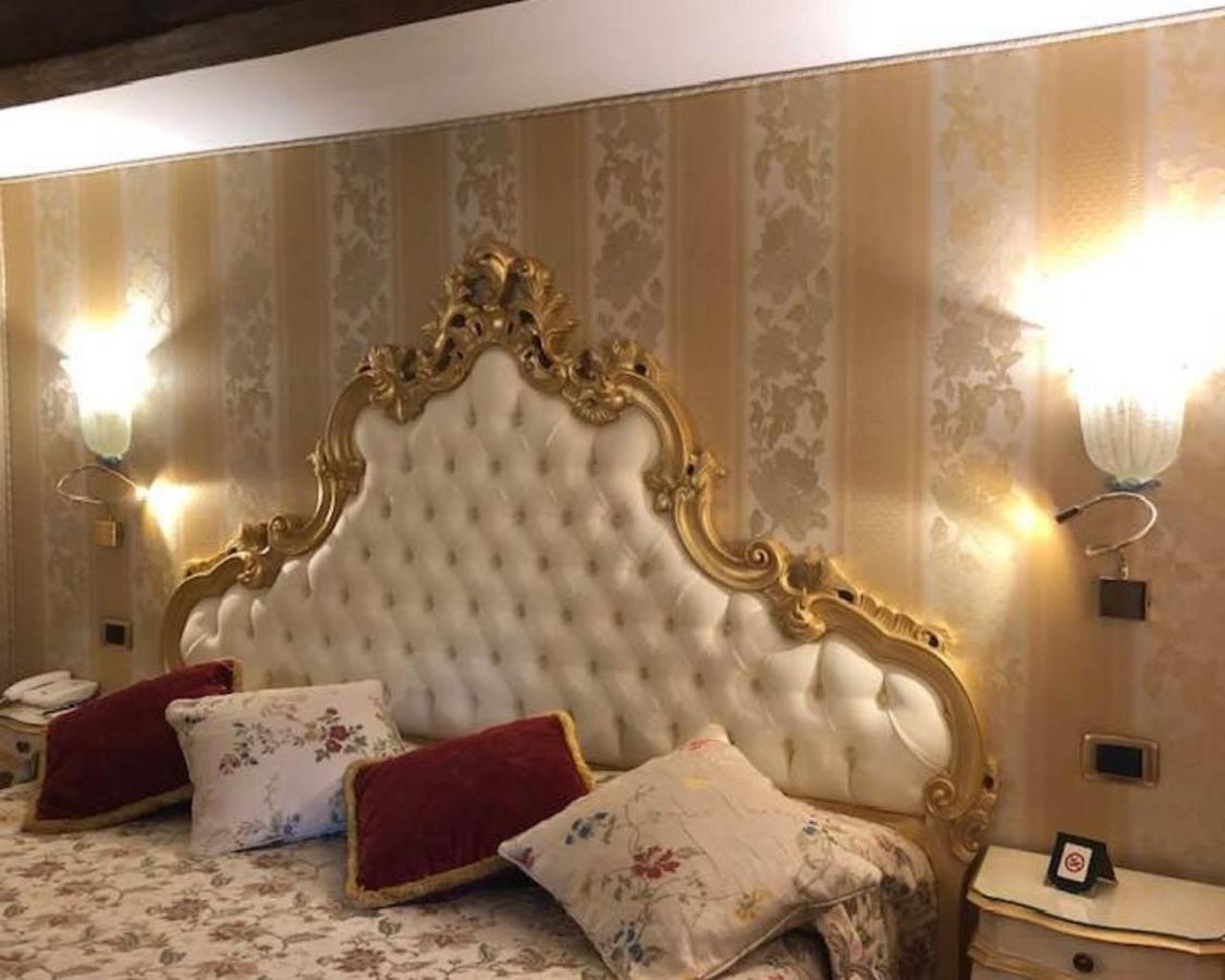 San Zaccaria 3*