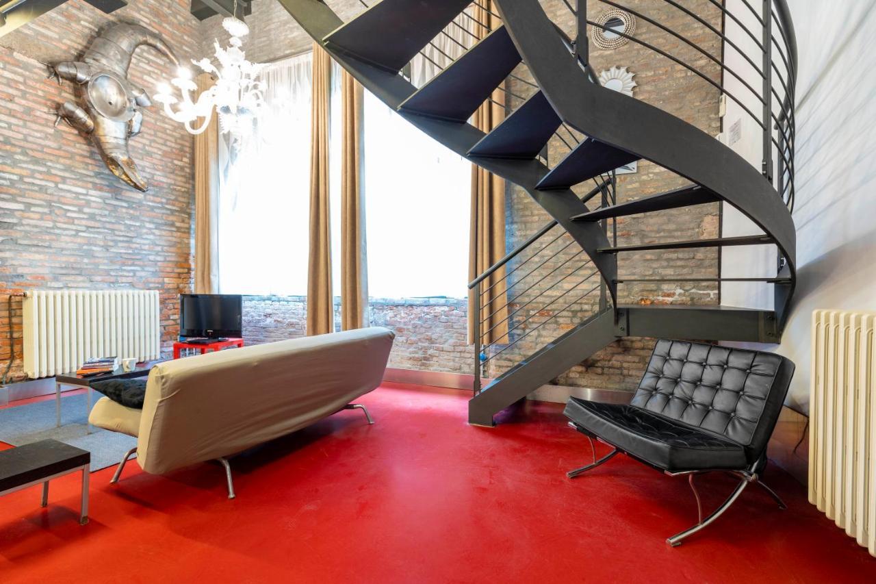 Venetian Loft Apartment *