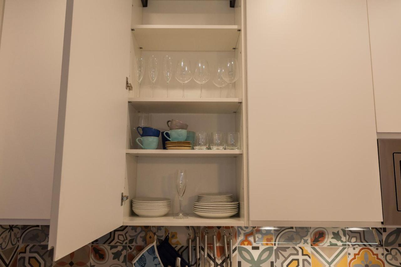 Luxurious And Quiet In The Lively Heart Of Apartment *