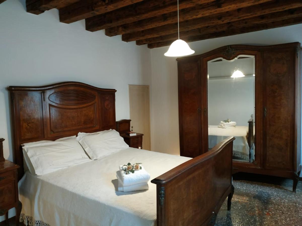 Apartment Ca Marga Cannaregio - Venetian Style 2 Bedroom
