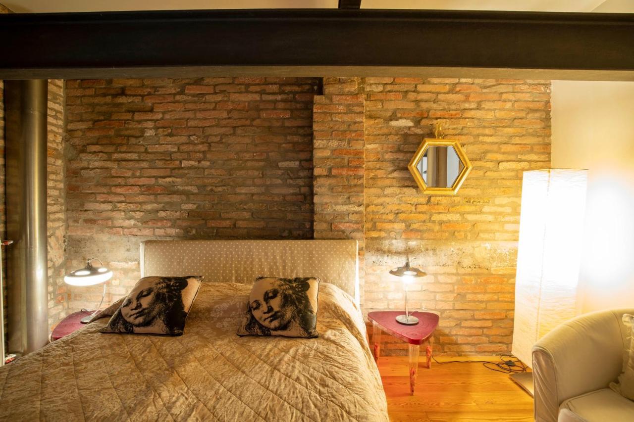 Venetian Loft