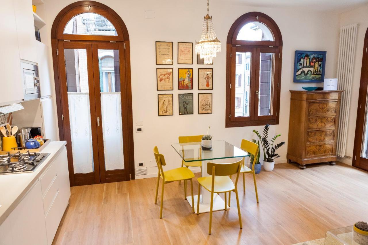 Luxurious And Quiet In The Lively Heart Of *