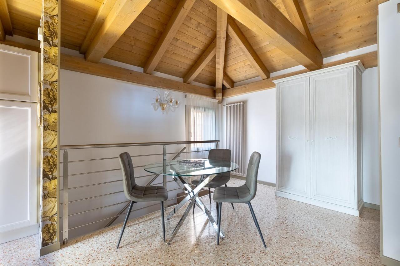 Apartment Ca' Cappello 2 With Canal View