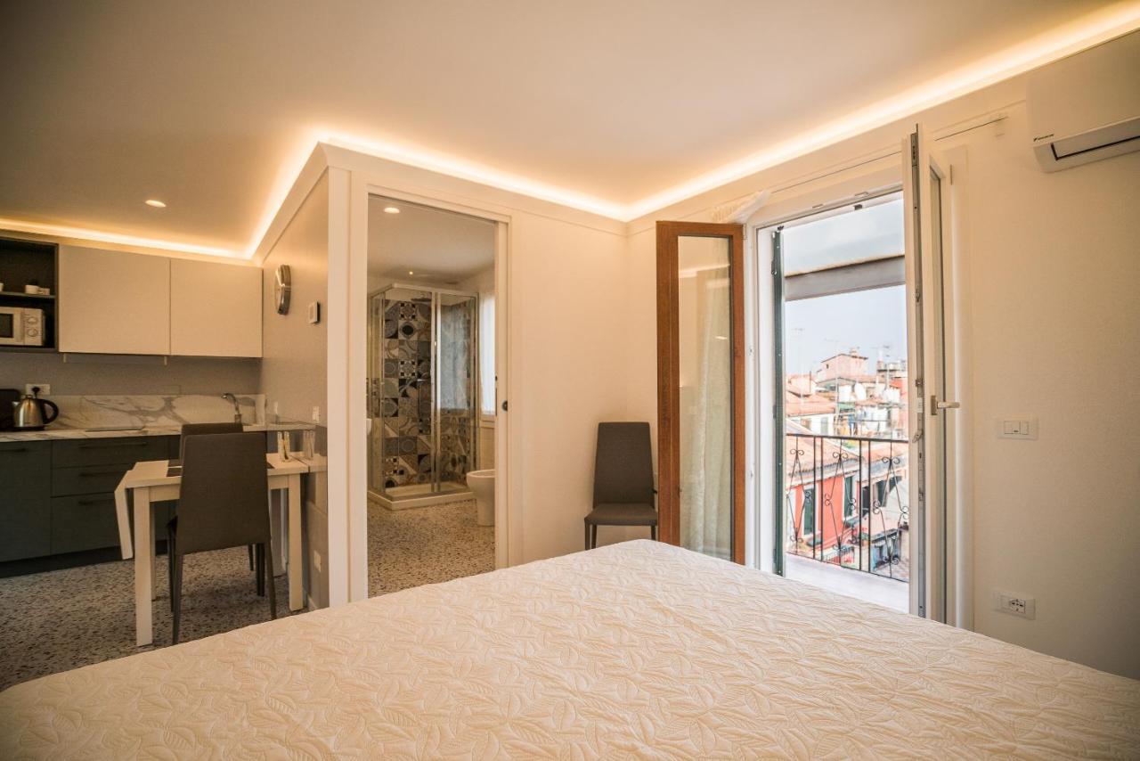 Venetian Roof View Apartment *
