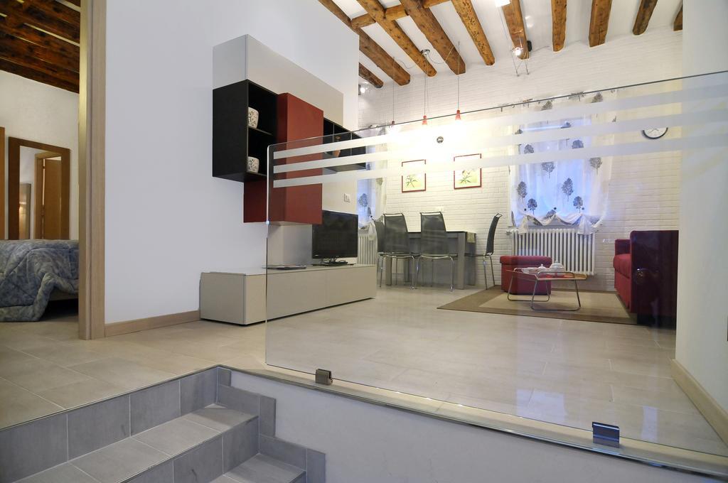 Ca'Dorina Apartment *