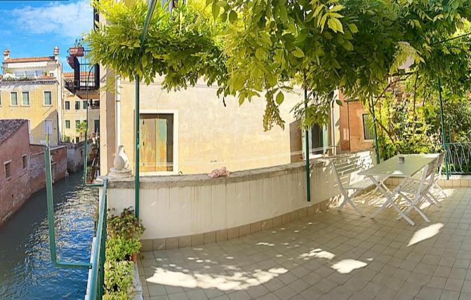 San Marcuola Apartment * Venice