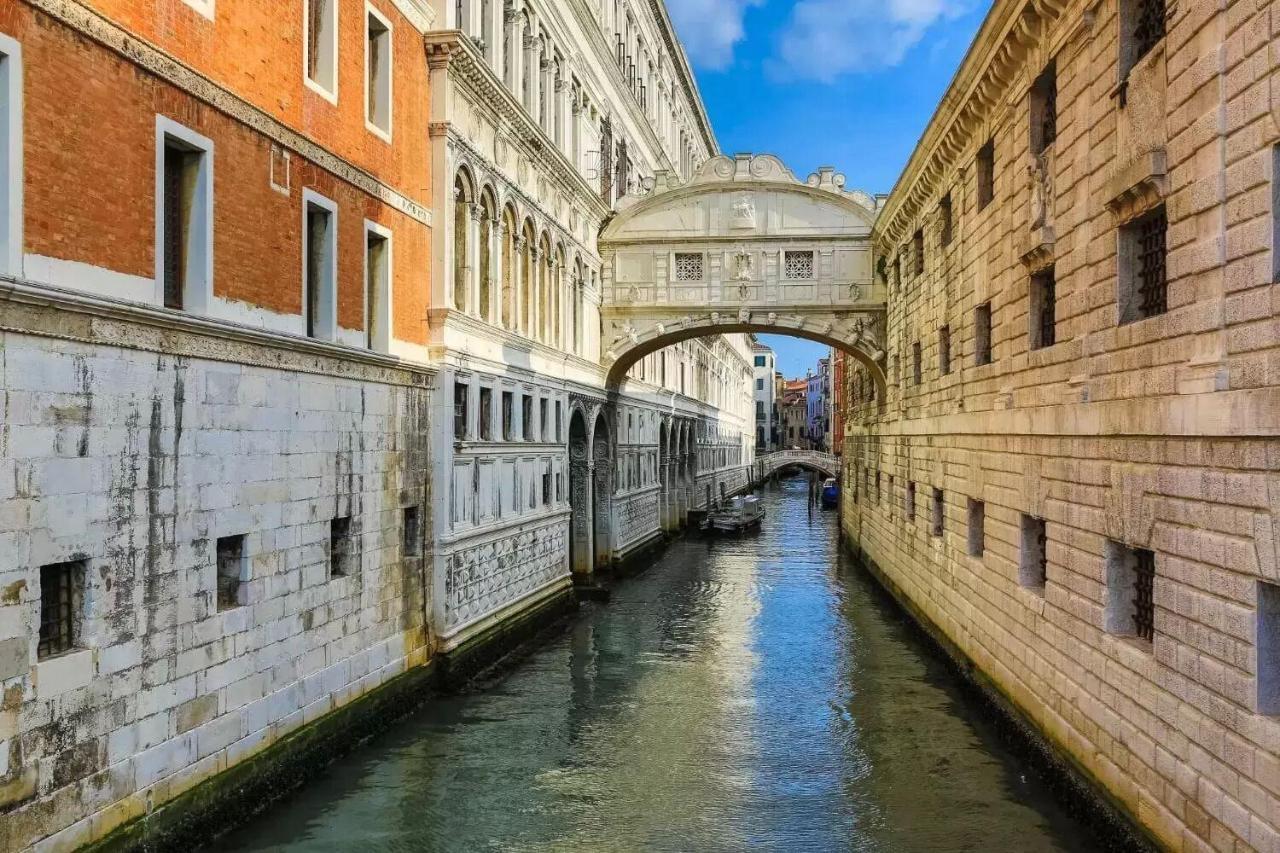 Venice San Marco Lovely Attic Two Bedroom Ac - Wi-Fi Apartamento Veneza