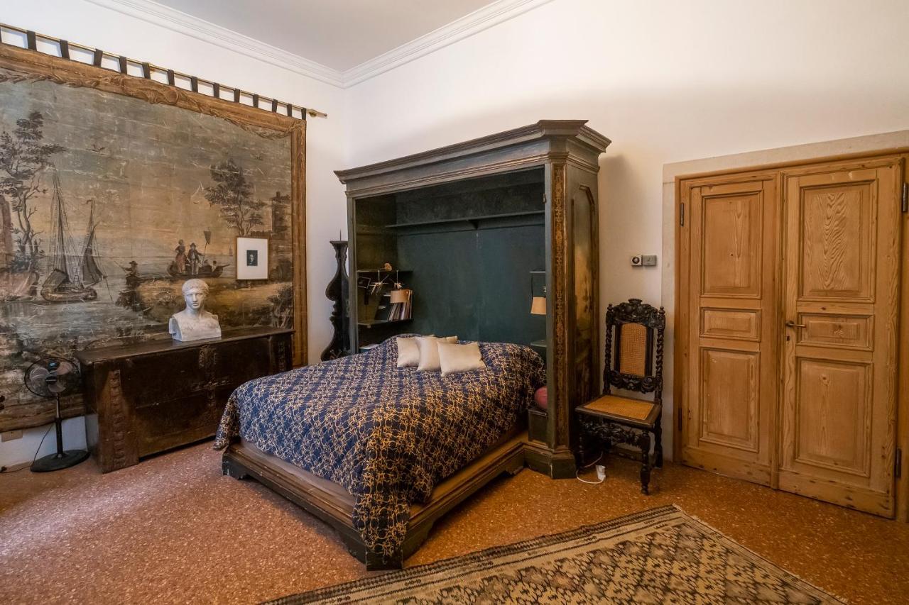 Private Room In A Gothic Palazzo Dona In The Center Of Venice *