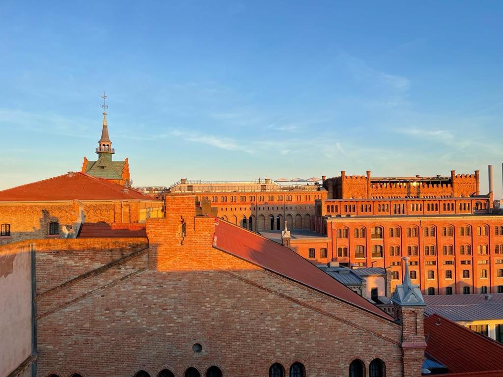 The Penthouse And Rooftop-terrace At Molino Stucky Apartment Venice