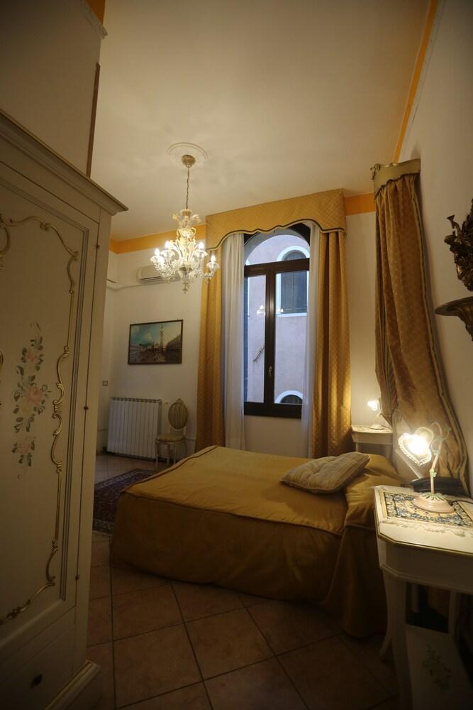 Mezzo Pozzo Hotel