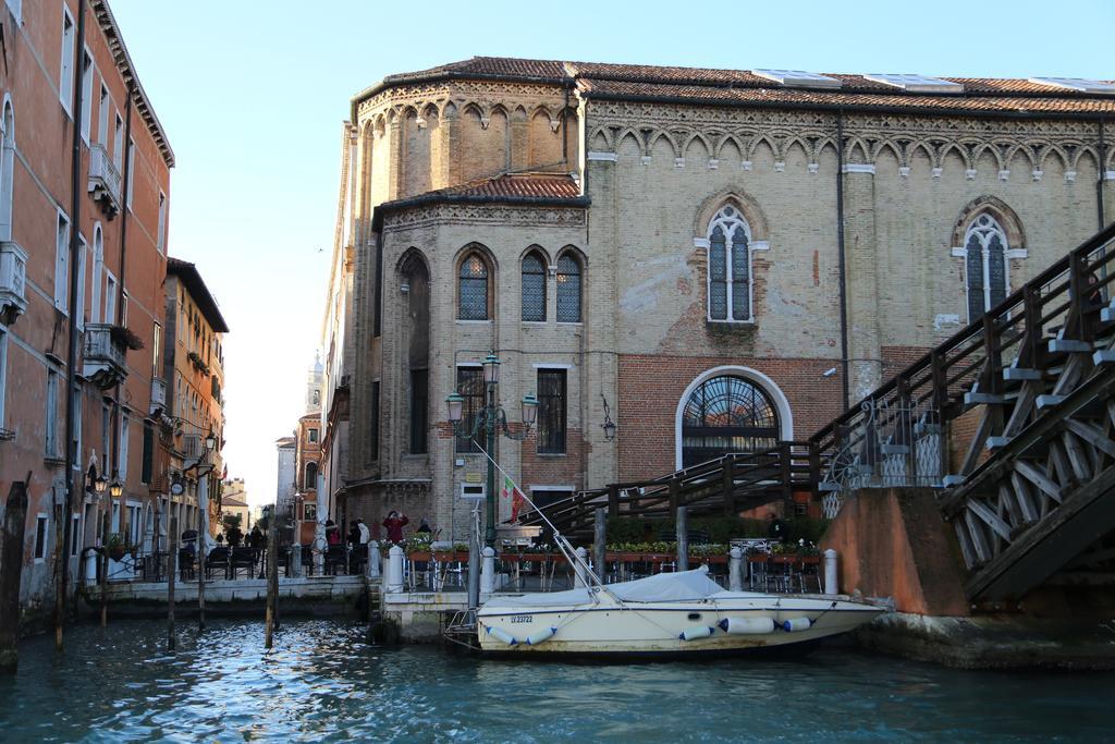 Casa Dei Cavalieri * Venice