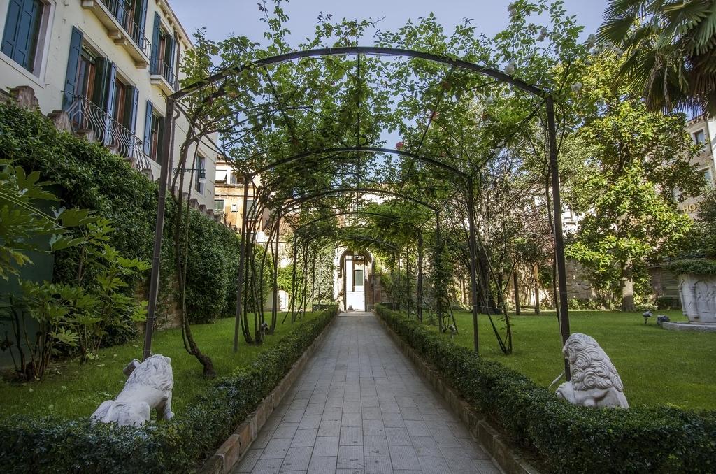 Ca' Nigra Lagoon Hotel 4*