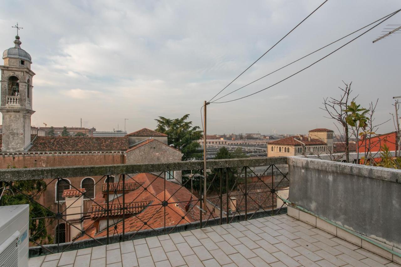 Appartamento Lance With Lift, 2 Minutes Walk From The Train Station *