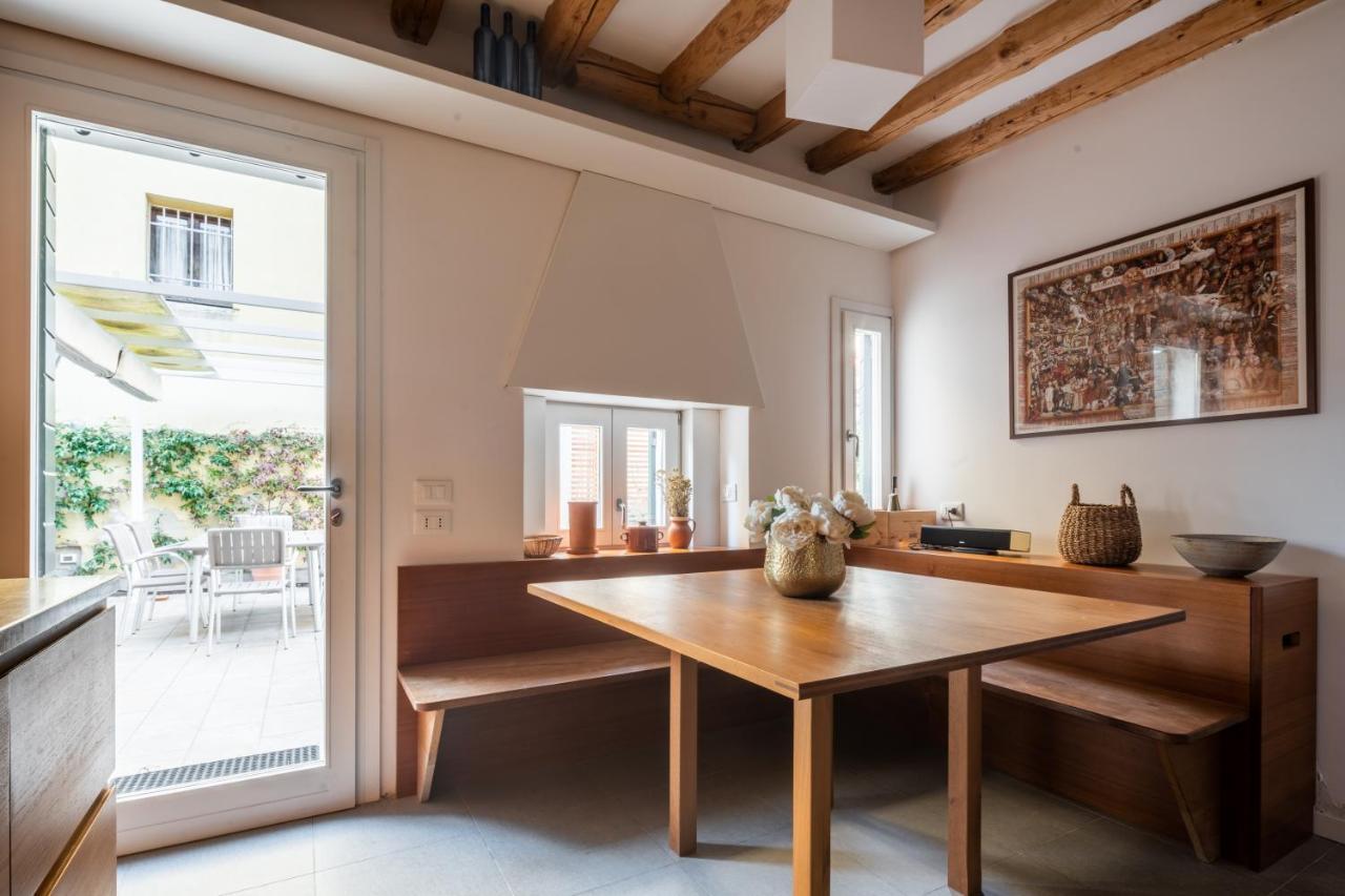 Apartment Luxury Garden Mansion R&r Venice