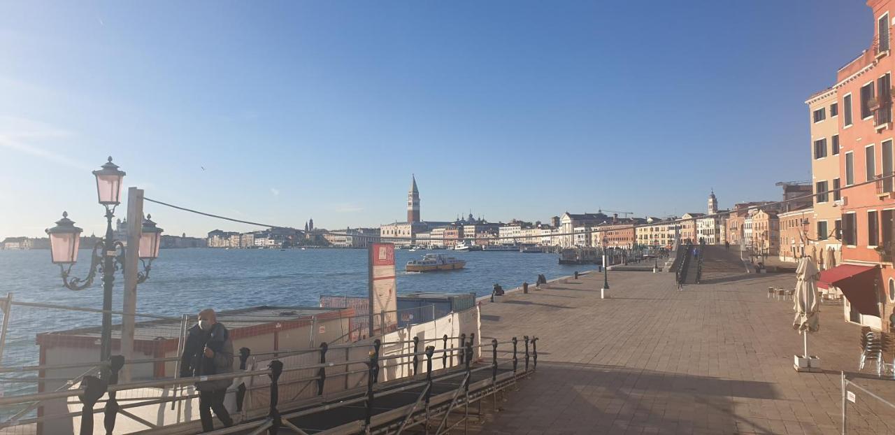 Apartment Beatiful Modern Flat Centre With Private Lounge Area Relax Venice