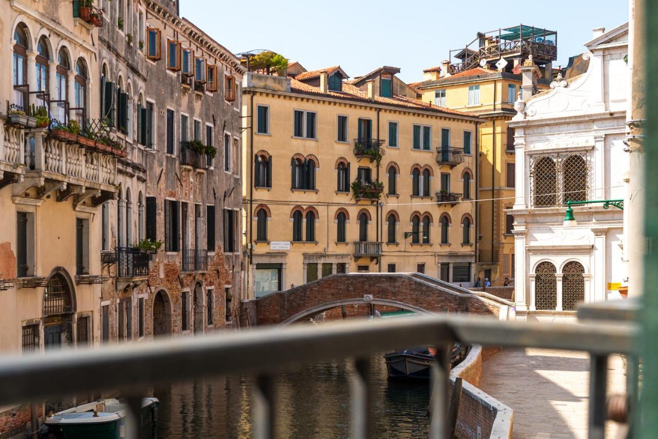 Apartamento Ln Luxe Canal View Veneza