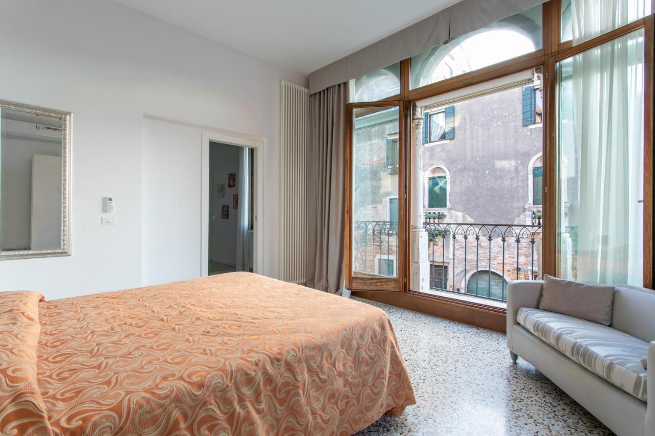 Canaletto Apartment *