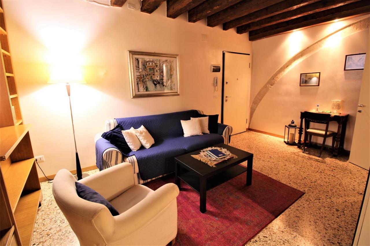 San Marco With Canal View Apartment *