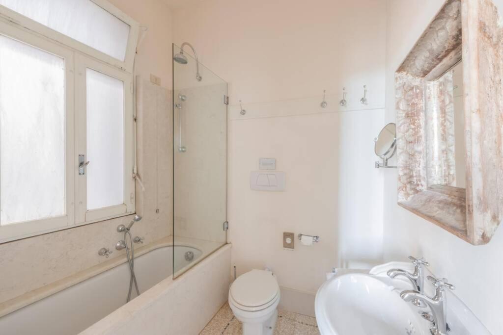 Ca' Erizzo Dream Apartment, Spectacular Views From The Amazing Terrace! Apartamento Veneza