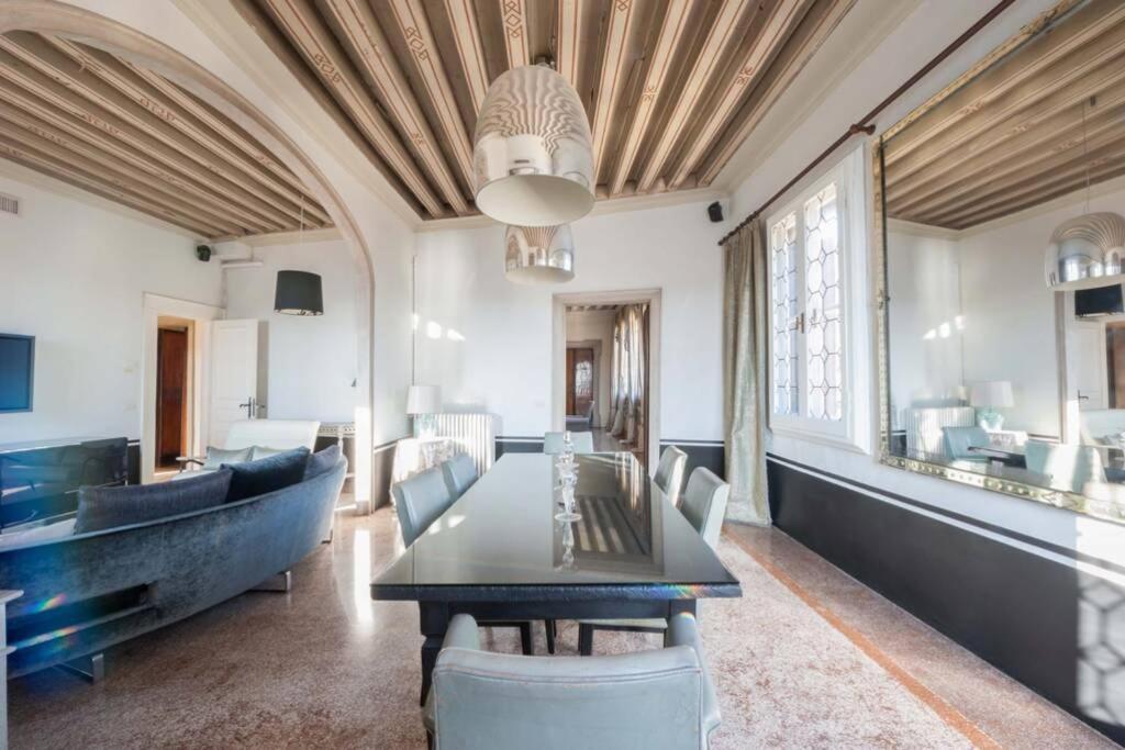 Ca' Erizzo Dream Apartment, Spectacular Views From The Amazing Terrace! * Veneza