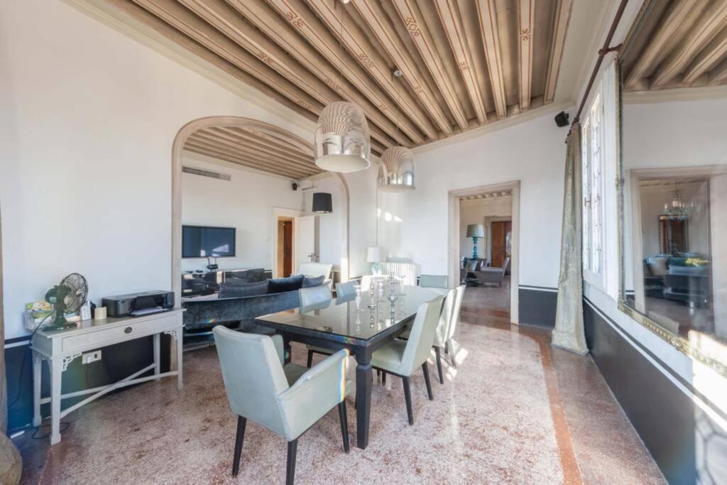 Ca' Erizzo Dream Apartment, Spectacular Views From The Amazing Terrace! Apartamento