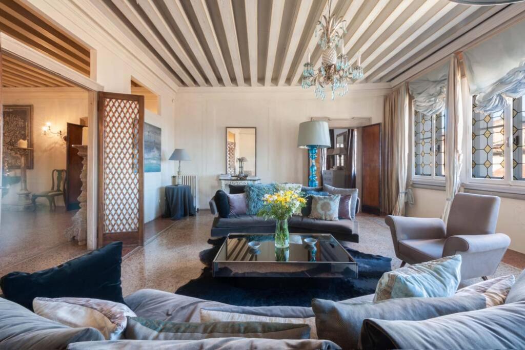 Ca' Erizzo Dream Apartment, Spectacular Views From The Amazing Terrace! Apartamento