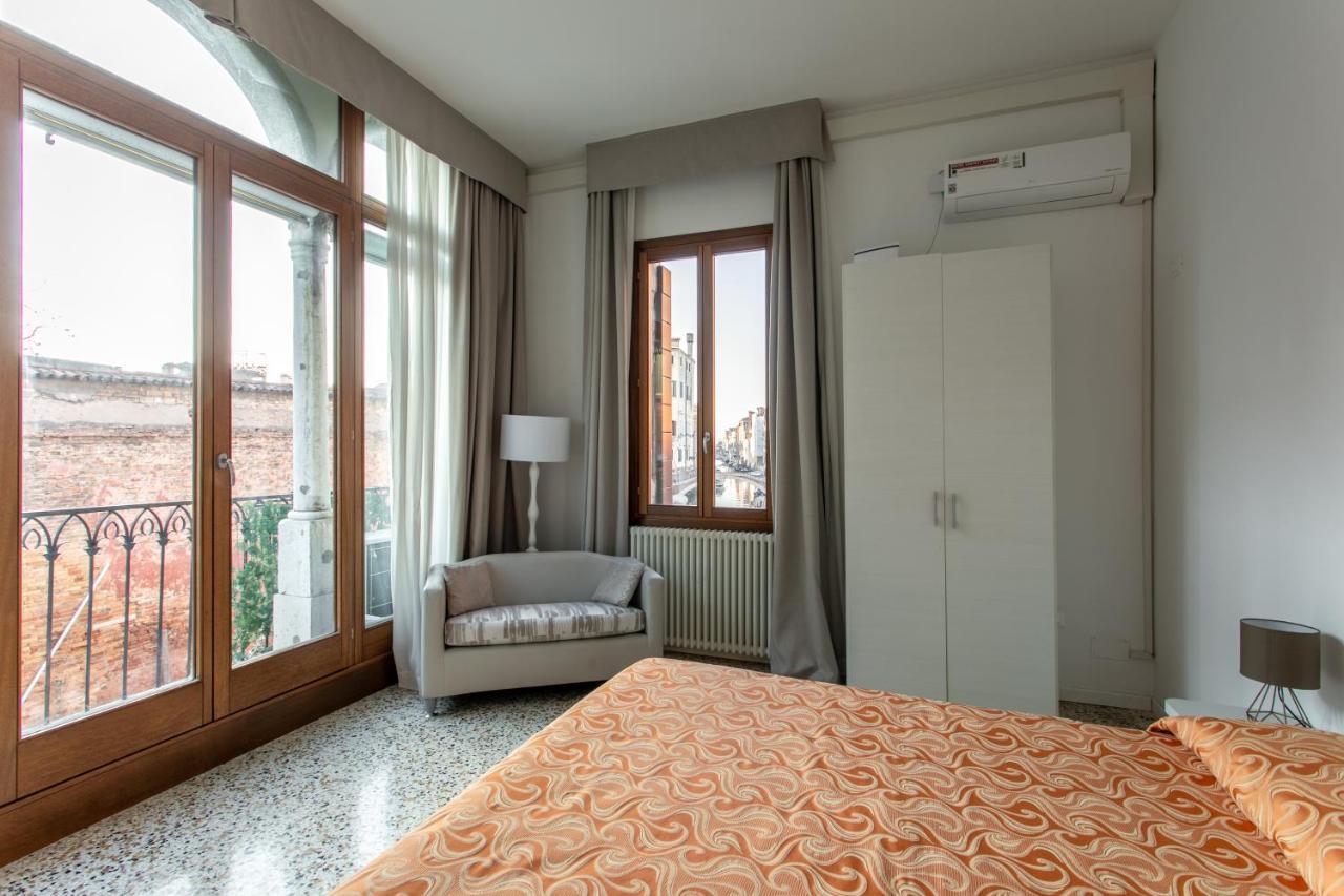 Canaletto Apartment *