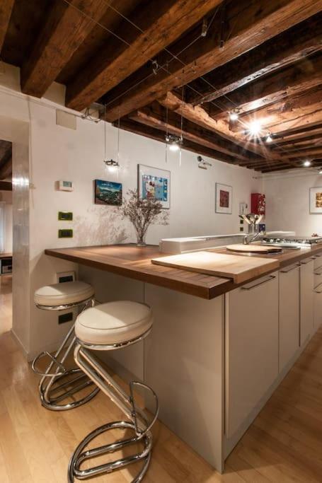 Bellissimo In Palazzo Storico Apartamento