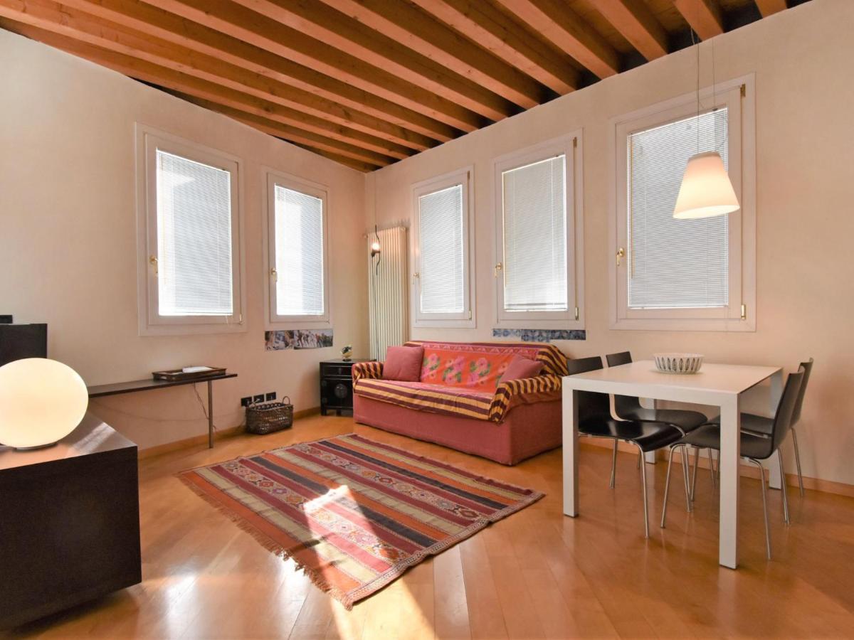 Iris By Interhome * Veneza