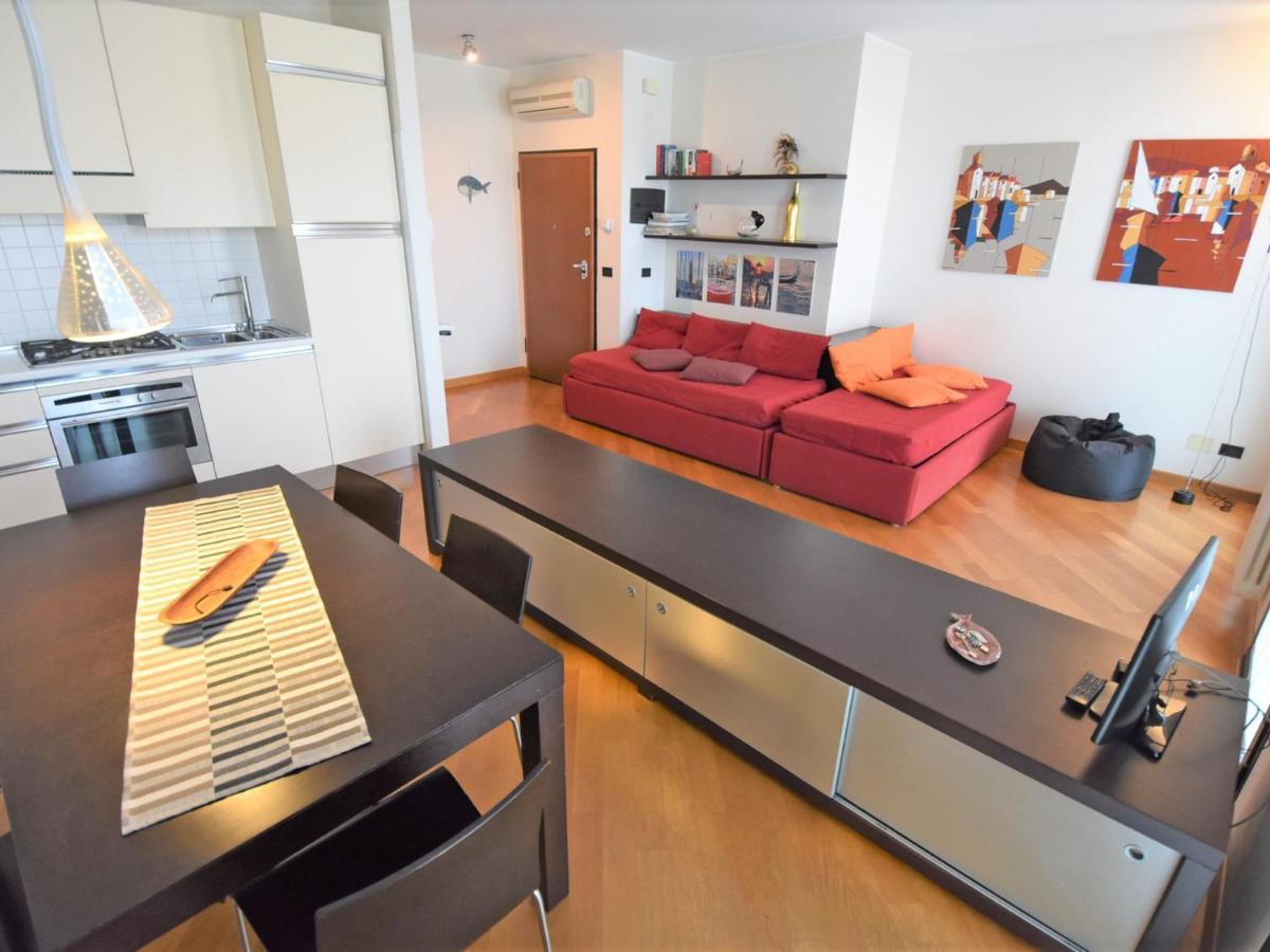 Judeca Nova By Interhome Venice