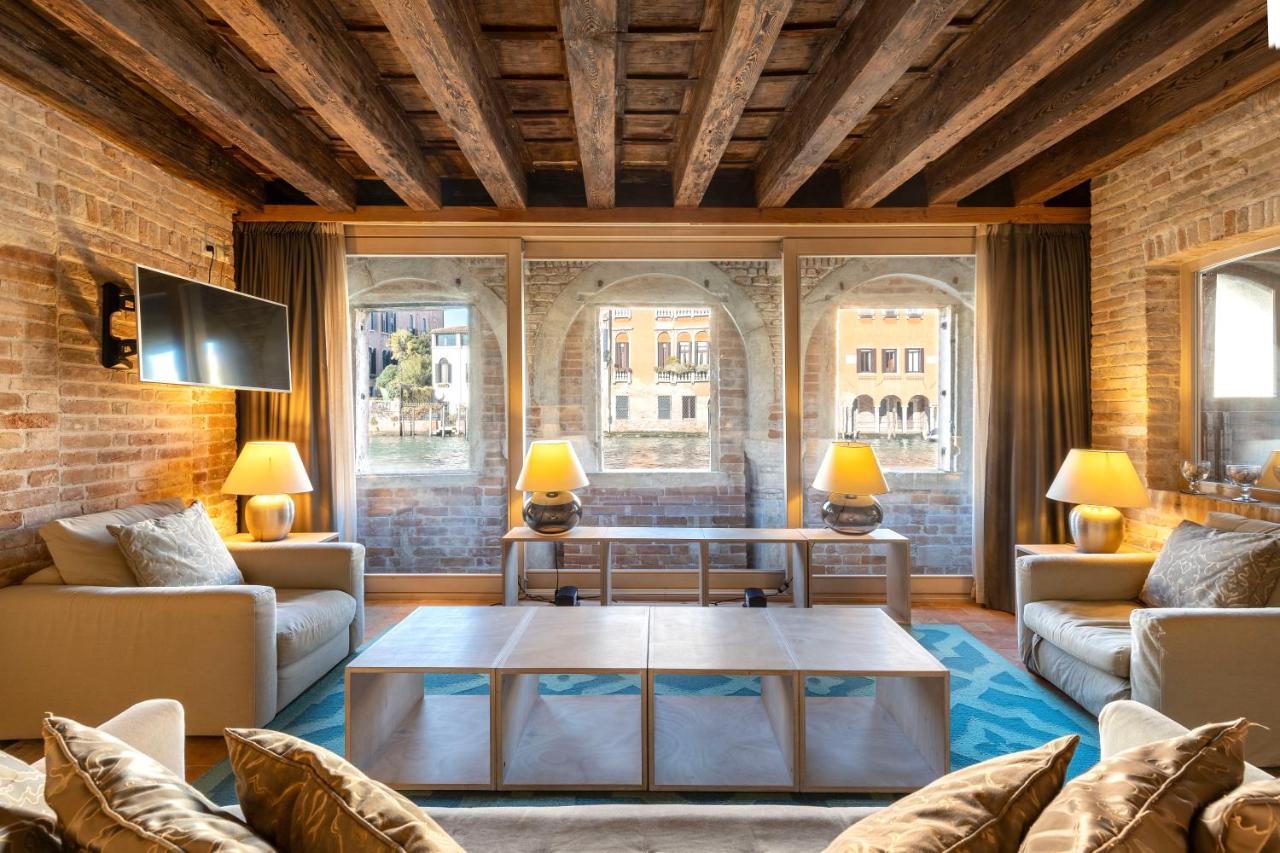 Ca' Del Fontego - Luxury Grand Canal Villa