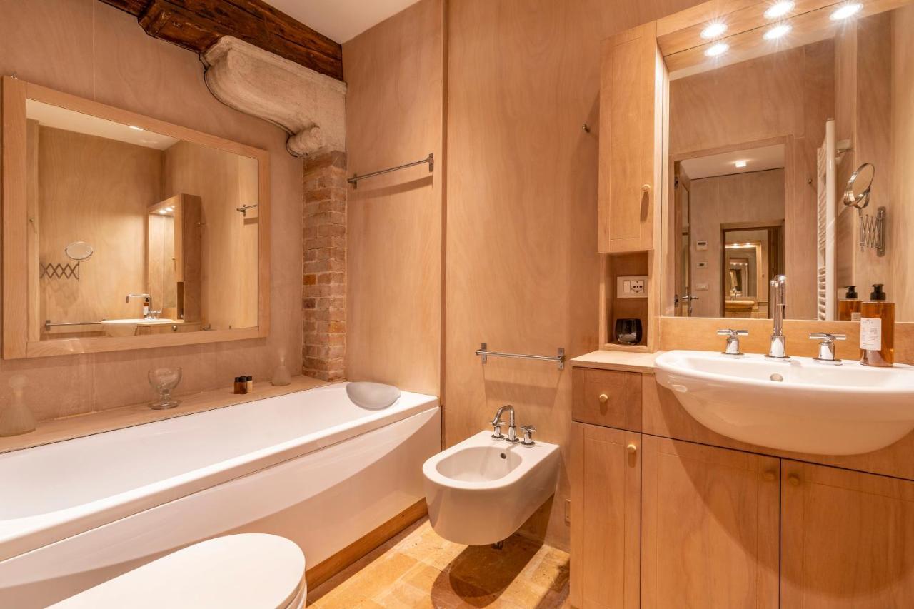 Ca' Del Fontego - Luxury Grand Canal Villa