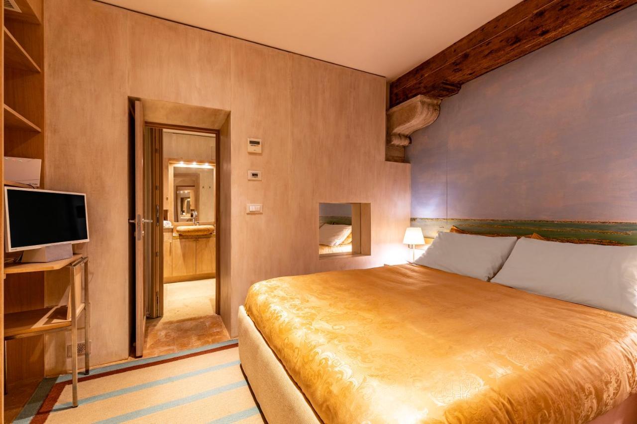 Ca' Del Fontego - Luxury Grand Canal Villa Venice