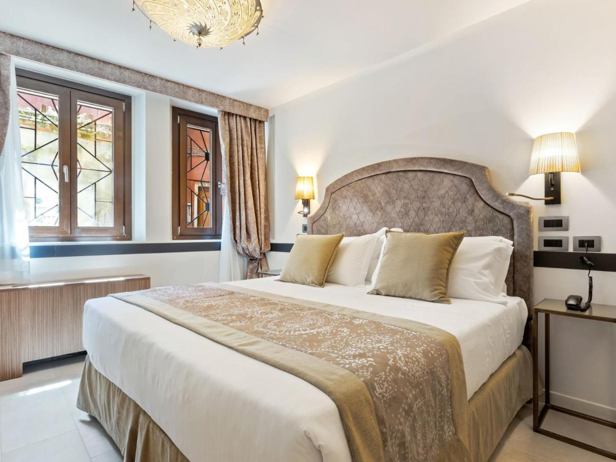Brand New Boutique Apartment In The Heart Of Venice Apartment