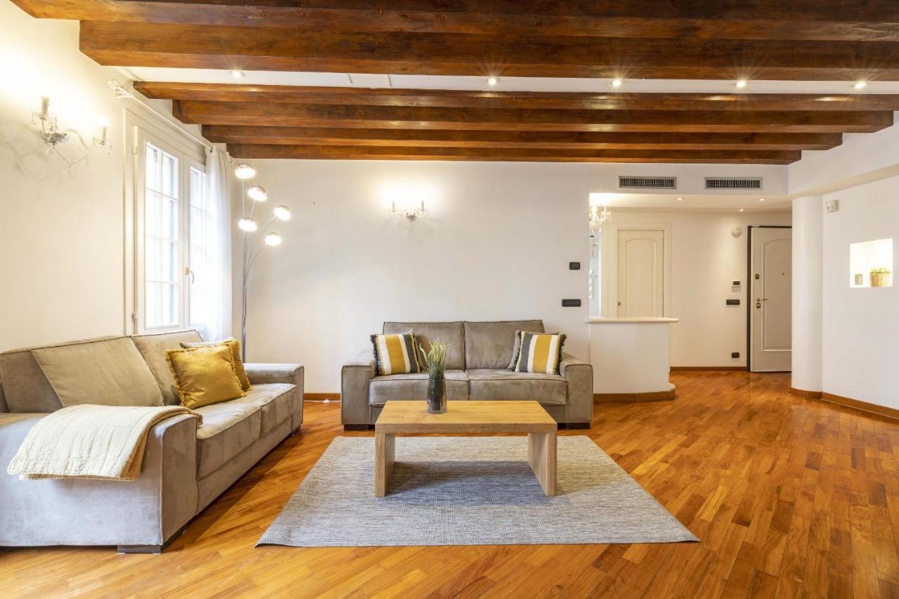 Apartment Tolentini Canal View & Terrace By Wonderful Italy Venice