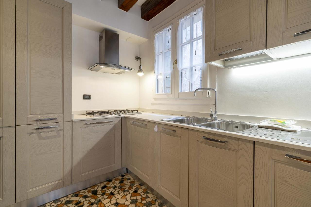 Apartment Tolentini Canal View & Terrace By Wonderful Italy *