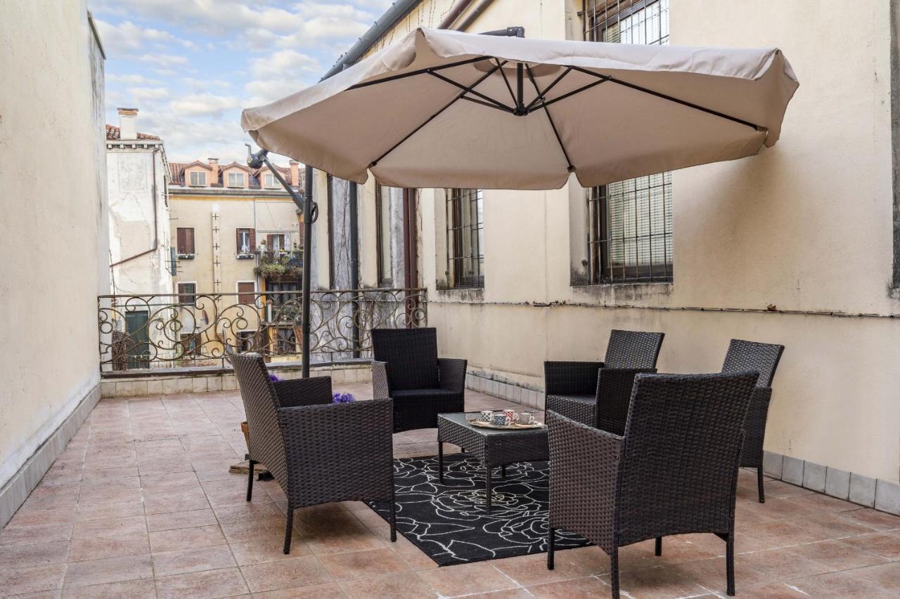Tolentini Canal View & Terrace By Wonderful Italy Apartment Venice