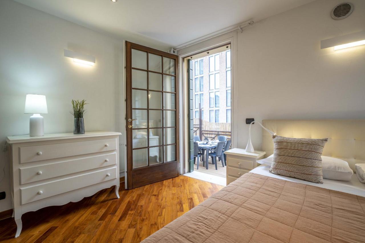 Apartment Tolentini Canal View & Terrace By Wonderful Italy *