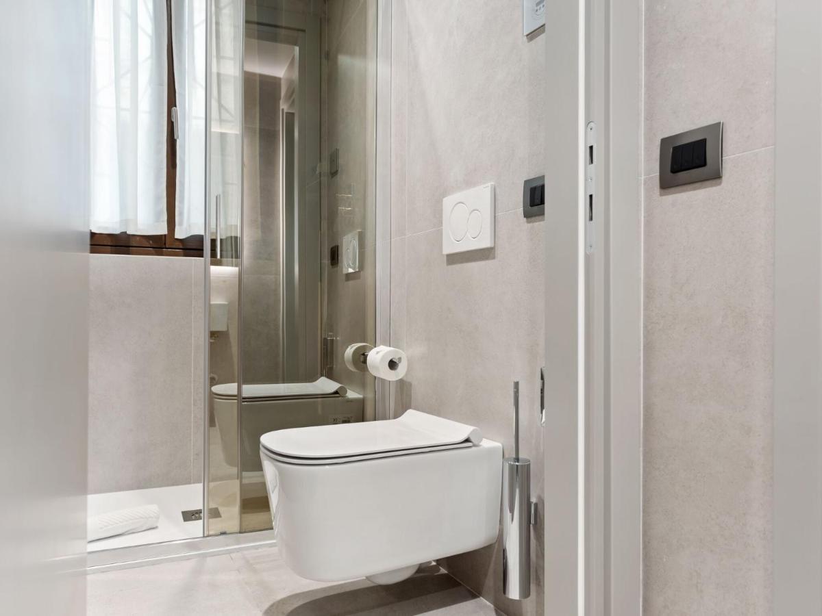 Brand New Boutique Apartment In The Heart Of Venice Apartment *