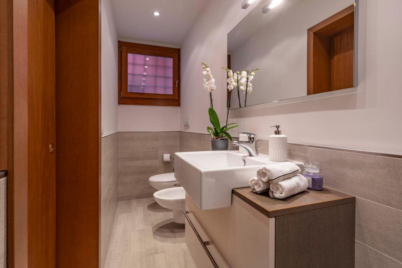 Central Apt Apartment *
