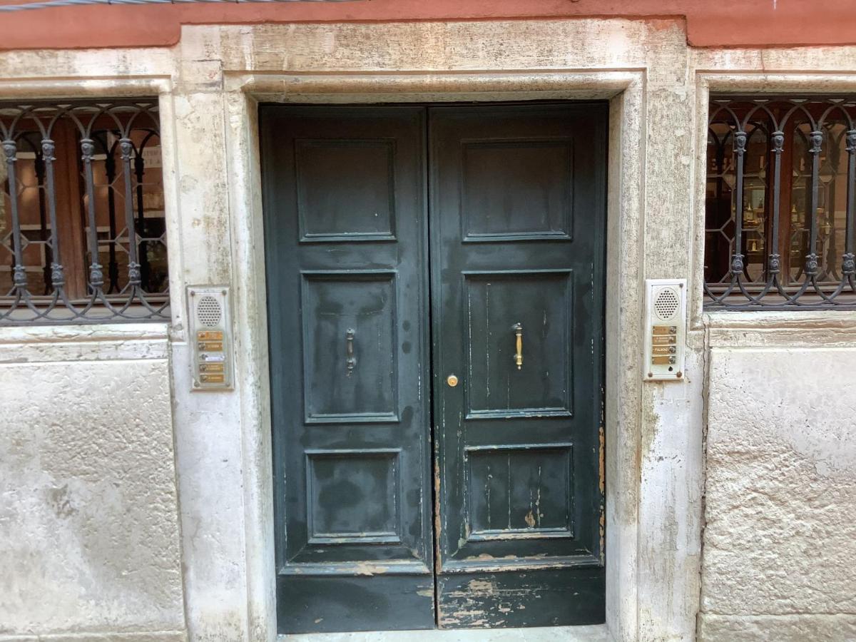 Super 1 Bedroom *
