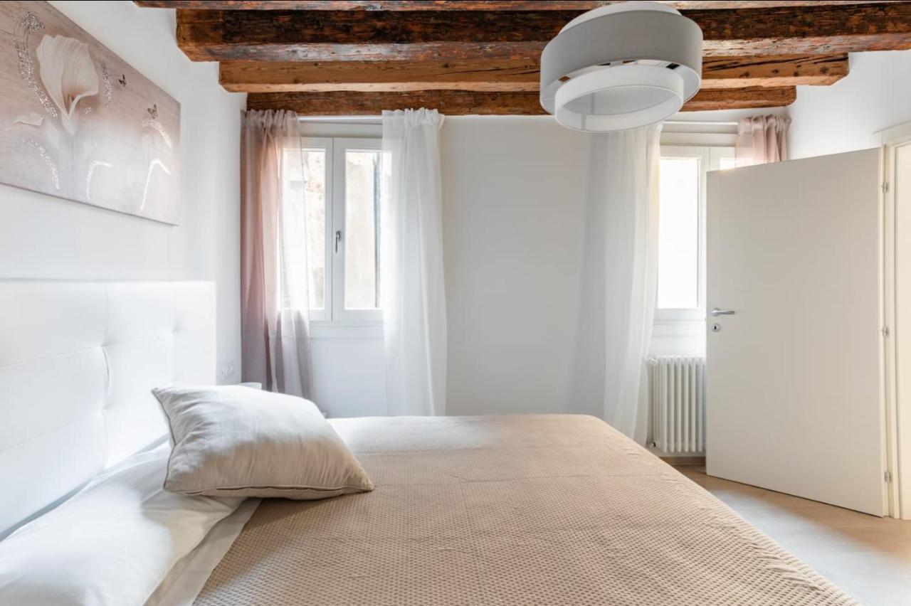 Palazzina San Polo 2151 Apartment *