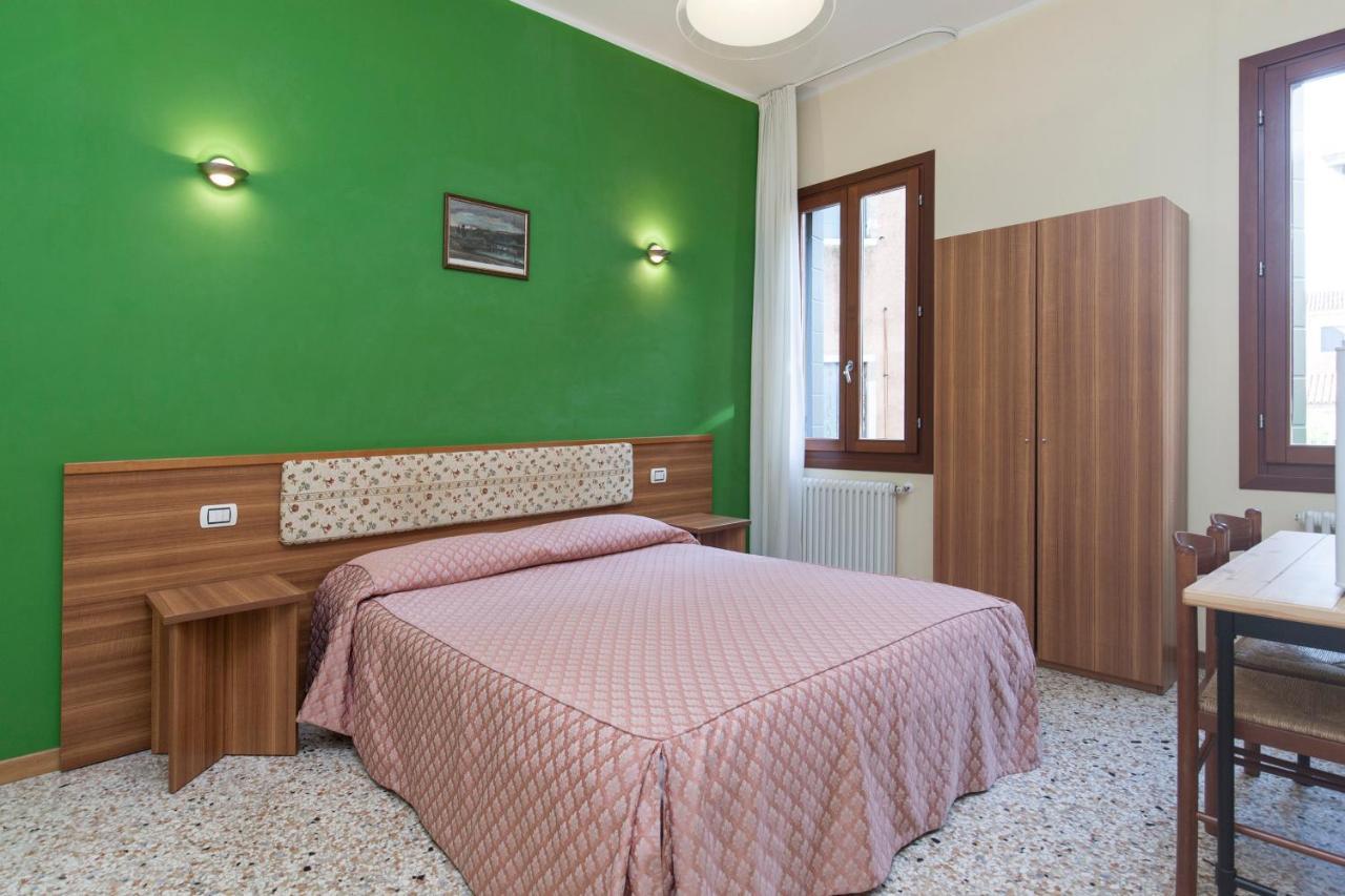 Casa Del Melograno Bed & Breakfast 3*