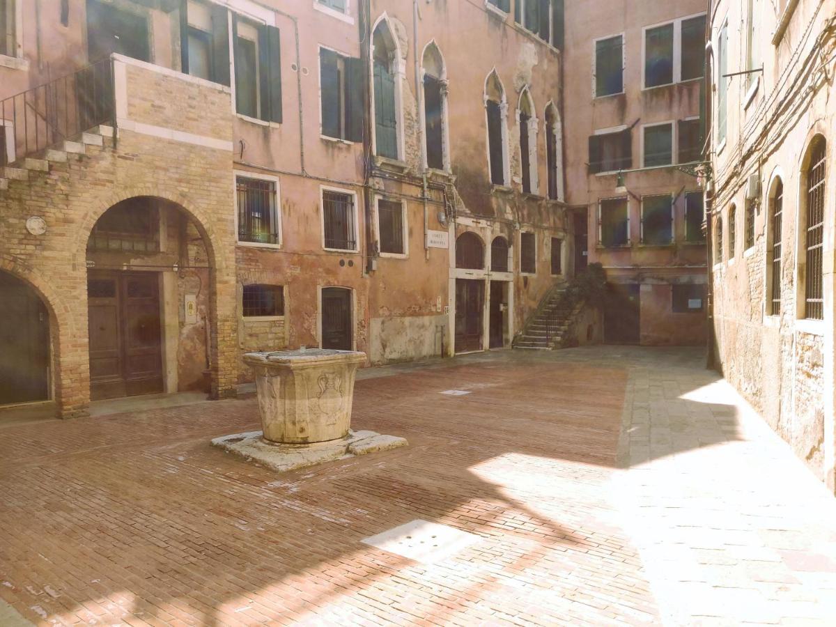 Charming Large Palazzo In Center For Up To 9 People