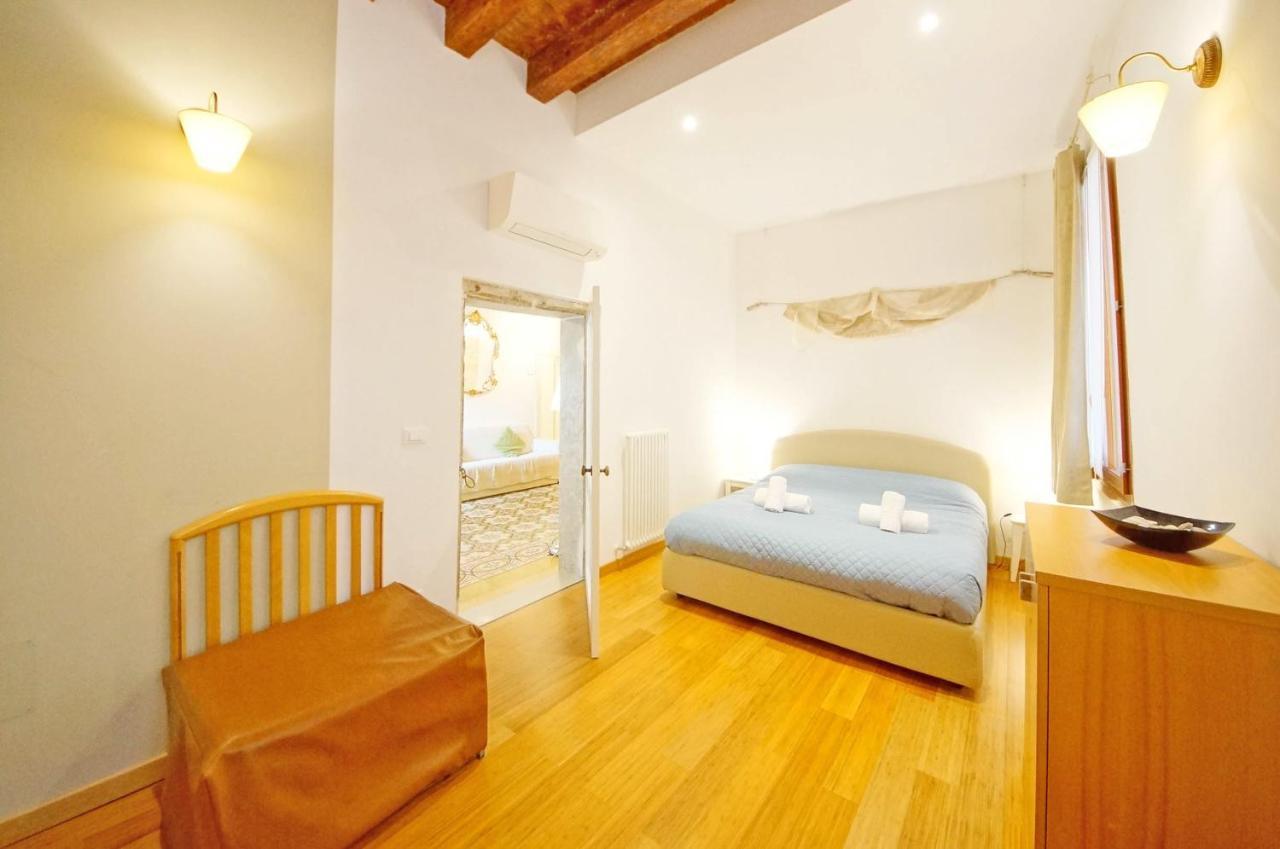 Dolcevita N 499 Biennale Apartamento Veneza