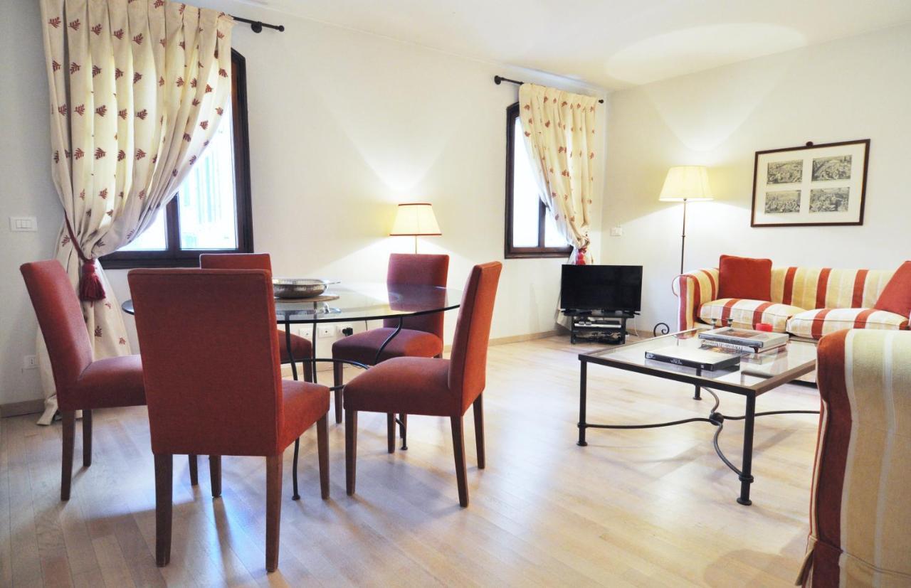 Ca' Formosa, Canal Views Close To San Marco And Rialto Apartment